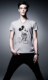 Mickey by...@UNIQLO